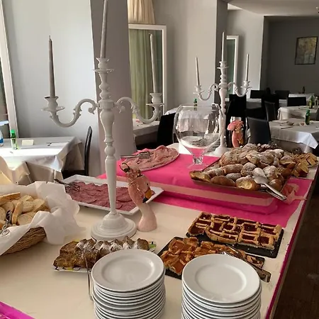 Szálloda Aragosta Cattolica