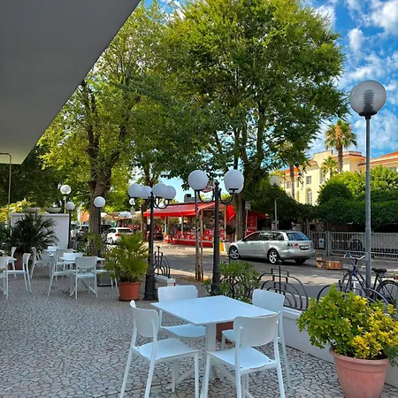 Aragosta 3* Cattolica