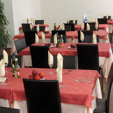 Hotel Aragosta Cattolica